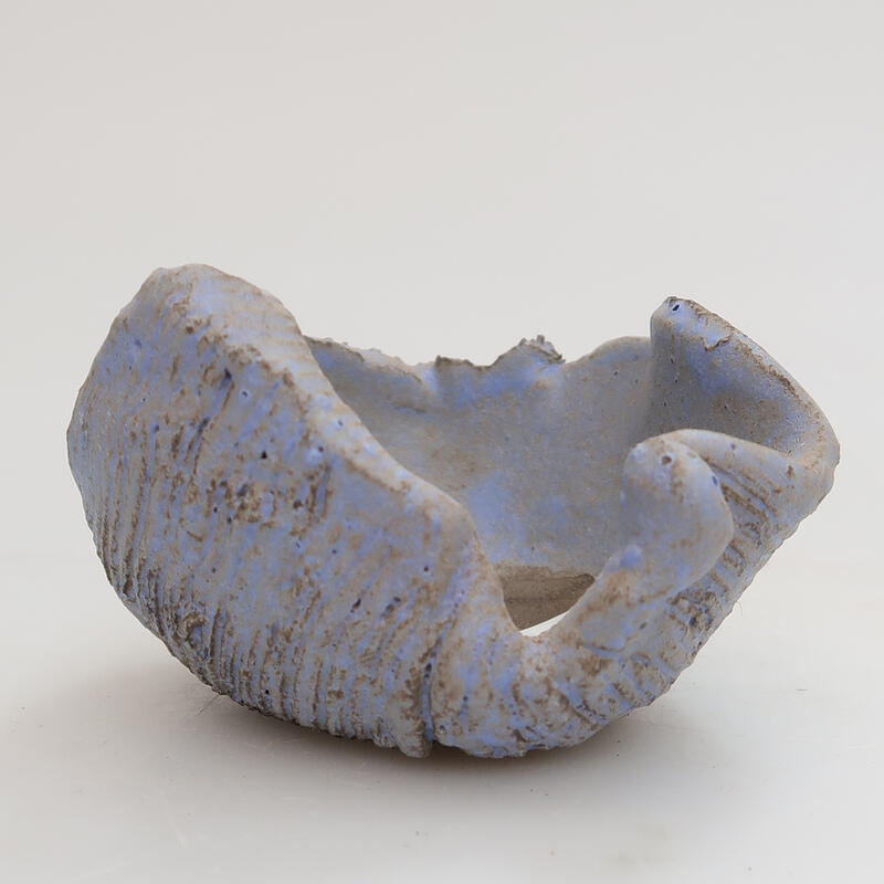 Ceramiczna muszla 7,5 x 7 x 4 cm, kolor niebieski